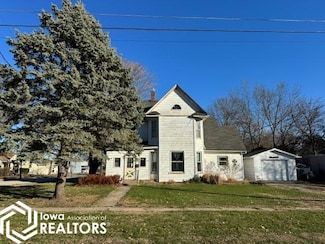 723 N 14th St, Clarinda, IA 51632