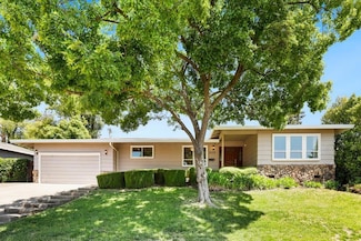 7773 Palmyra Dr, Fair Oaks, CA 95628
