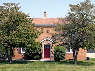 1188 Beaver Midland Rd, Industry, PA 15052