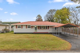 599 Steele Rd, Rossville, GA 30741