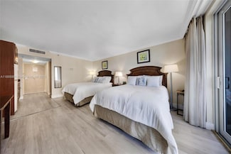 19201 Collins Ave Unit 721, Sunny Isles Beach, FL 33160