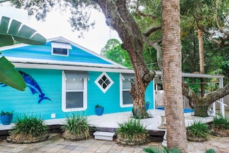 4380 Benview Ave, Weeki Wachee, FL 34607