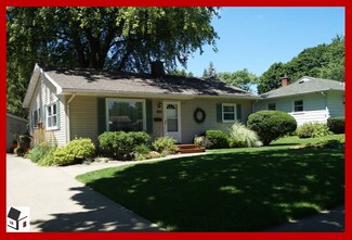 922 Mayfair Ave, Madison, WI 53714
