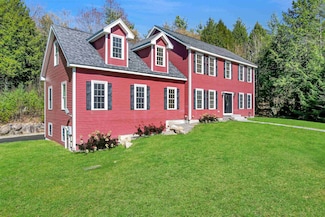 59 Monadnock Ln, Peterborough, NH 03458