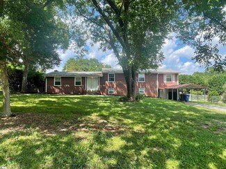 209 Bartlett St, Mauldin, SC 29662