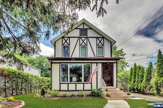 77 Myrtle Ave, Allendale, NJ 07401