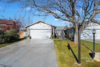 1981 N Interlachen Way, Meridian, ID 83646