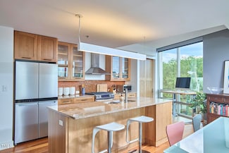 601 W Rosemary St Unit 416, Chapel Hill, NC 27516