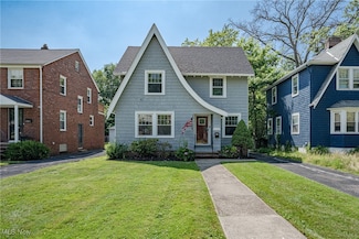 2192 Barrington Rd, University Heights, OH 44118