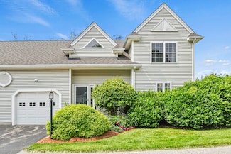 7 Myra Ln Unit 11, Worcester, MA 01606