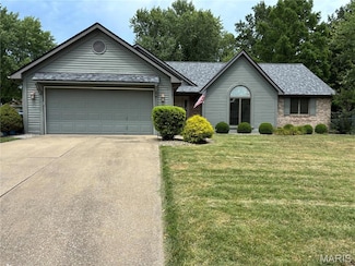 216 Brian Dr, Swansea, IL 62226