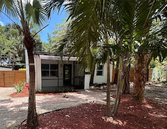 1733 SW 13th Ct, Fort Lauderdale, FL 33312