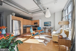 811 4th St NW Unit 720, Washington, DC 20001