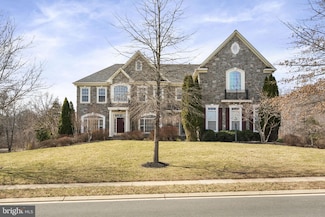 7616 Great Dover St, Gainesville, VA 20155