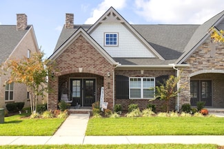 608 Douglas St, Lebanon, TN 37087