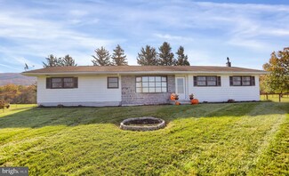 30 Field Ln, Port Royal, PA 17082
