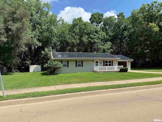 213 Lee St, North Pekin, IL 61554