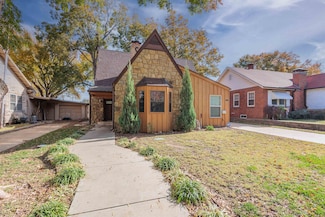 1330 N 2nd St, Arkansas City, KS 67005