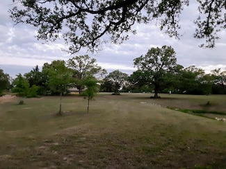 251 Fairview Dr, Rockdale, TX 76567
