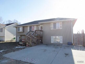 1006 Locust St, Dakota City, NE 68731