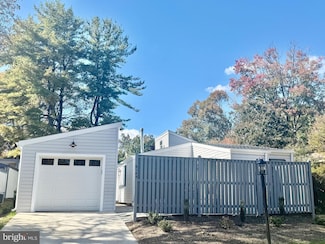 6145 Clearsmoke Ct, Columbia, MD 21045