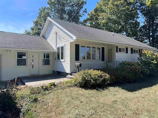 320 W Main St, Hawkeye, IA 52147
