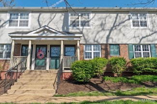 1551 Swallow Dr, Saint Louis, MO 63144