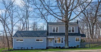 975 State Park Rd, Wind Gap, PA 18091