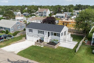 46 Surfside Rd, West Dennis, MA 02670
