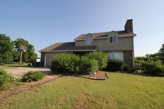 1112 SE Grant Rd, El Dorado, KS 67042