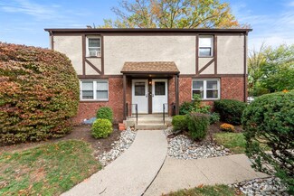 255 Newman St Unit 106A, Metuchen, NJ 08840