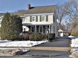 136 S Main St, Allentown, NJ 08501