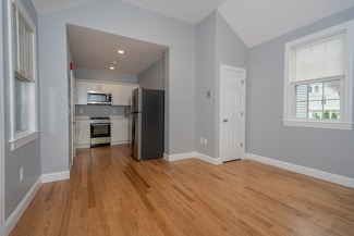293 Fayette St Unit 6, Quincy, MA 02170
