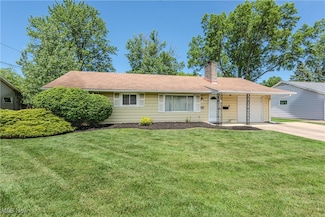 142 Meadow Dr, Berea, OH 44017