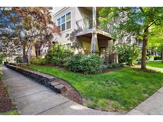 622 NE Garswood Ln, Beaverton, OR 97006