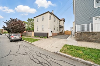 42 Query St, New Bedford, MA 02745