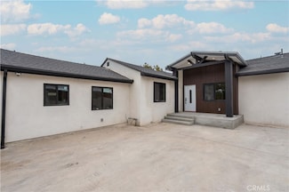 20239 Hartland St, Los Angeles, CA 91306