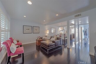 318 N Orange Grove Blvd, Pasadena, CA 91103