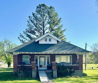 102 Railroad St, Marble Hill, MO 63764