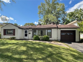 109 Terrace Cir, Syracuse, NY 13214