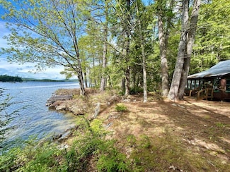 114 Castle View Ln, Belgrade, ME 04917