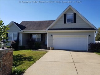 131 Prado Dr, Hurricane, WV 25526