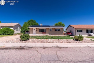 1611 Englewood Dr, Pueblo, CO 81005