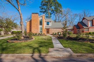 4 Kensington Ct, Conroe, TX 77304
