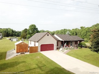 6881 Munsell Rd, Howell, MI 48843