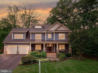 2512 Drexel St, Vienna, VA 22180