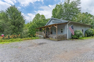 329 Chalet Cir, Murphy, NC 28906