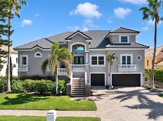 6113 Pasadena Point Blvd S, Gulfport, FL 33707
