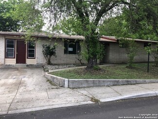 416 Robeson Ave, San Antonio, TX 78220