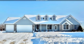 504 Colfax Ct, Sergeant Bluff, IA 51054